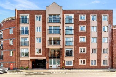 2-bed flat on Brigantine Court, 7 Spert Street, Narrow Street, Limehouse, London, E14 8EB, £2,362/mo