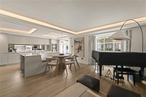 Kitchen/Reception
