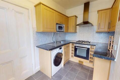 Norbury Crescent, London, SW16 photo 3