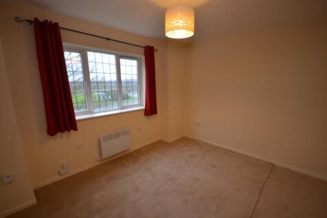 Faraday Close, Upton, Northampton, NN5 photo 4