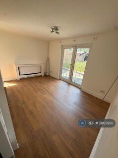 Bramble Avenue, Milton Keynes, MK14 photo 4