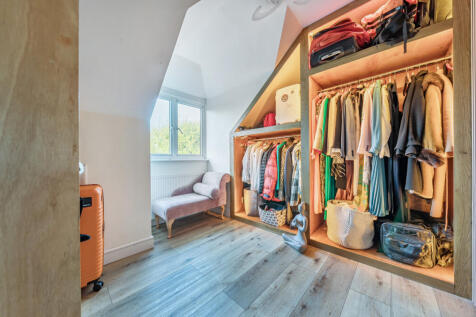 1374475-26-6904e0...