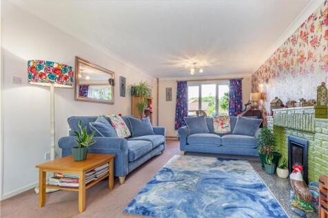Living-room-4.jpg