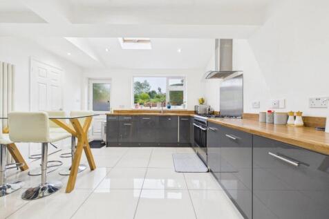 Extended Breakfast Kitchen
