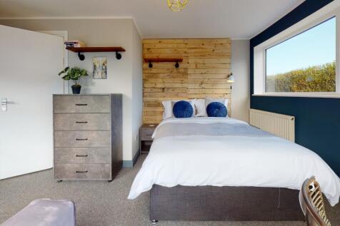 32-Lime-Road-Bedroom 1a.jpg