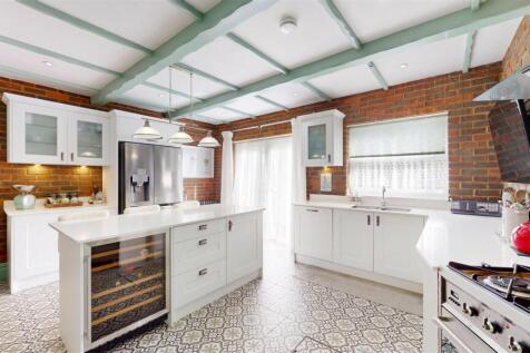 Kitchen.jpg
