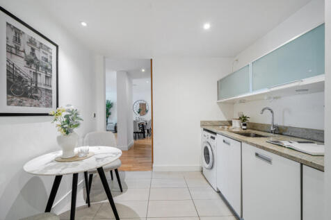 1318271-15-6863d8...