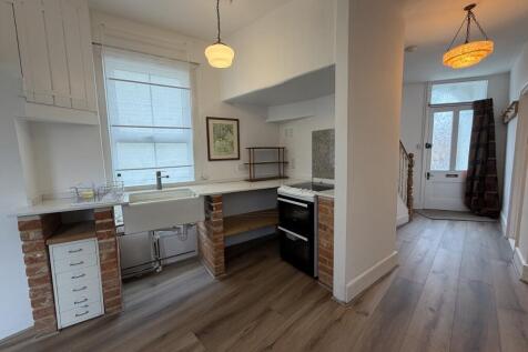 Station Street, Walton-on-the-Naze, CO14 photo 3