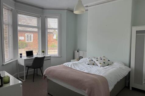 Magdalen Road, Exeter,  photo 4