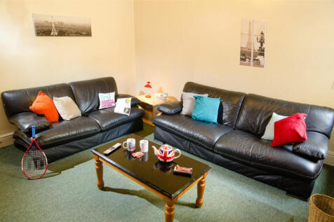 3-bed house on Balmoral Road, Lancaster, £1,534/mo