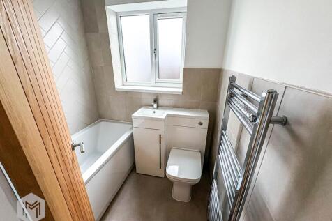 Tarbet Drive, Bolton, BL2 photo 3