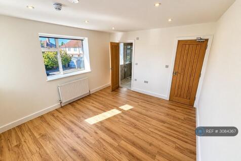 Greenwood Avenue, Waltham Cross, EN7 photo 3
