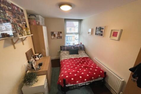 Cathays Terrace, Cathays photo 4