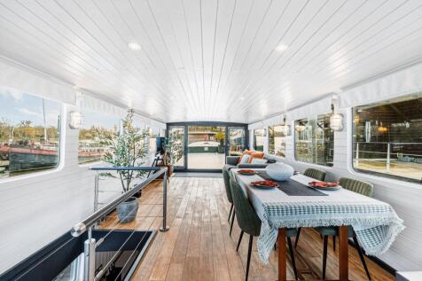Ventana,Chiswick Pier-6.jpg