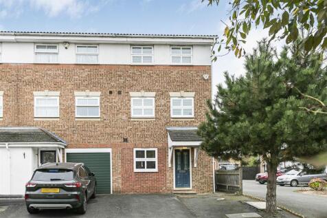 13 Munslow Gardens - .JPG