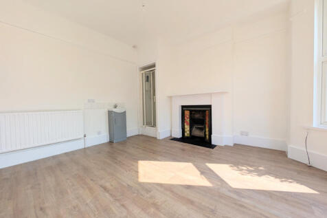 Bedroom  / Living Room