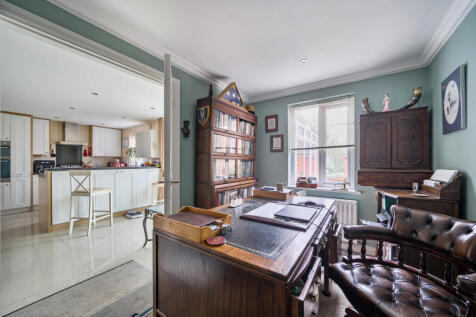 1383461-12-692881...