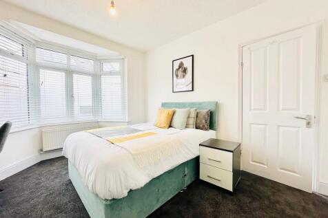 Highfield Road, Dunkirk photo 3