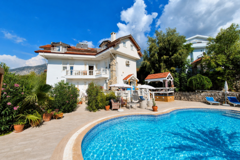 4 Storey Villa