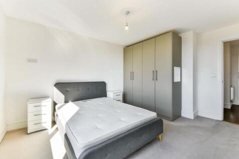 Pechiney House, The Grove, Slough, SL1 photo 5