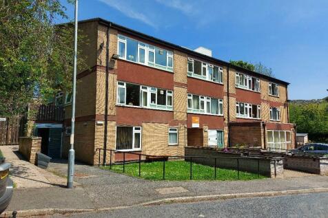 Yew Tree Court