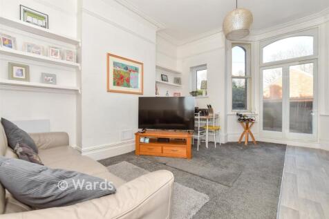 Kitchen/ Living Area