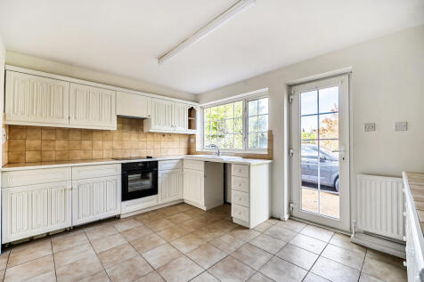 Yew Tree Cottages, Slines Oak Road, Woldingham, Surrey photo 4