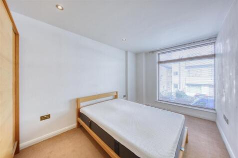 Bedroom 1.2.jpg