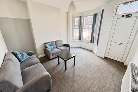 4-bed house on 7 Harefield Road, Ecclesall, £433/mo