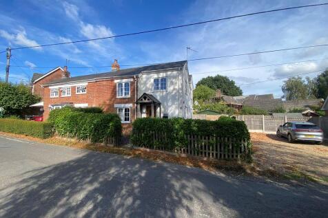 Front with driveway