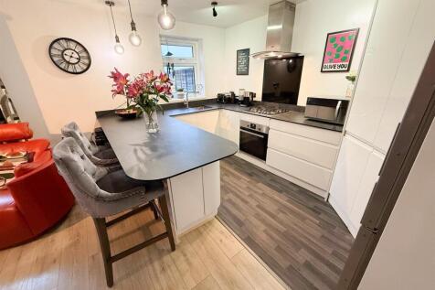 Open Plan Kitchen &amp; Sitting Room