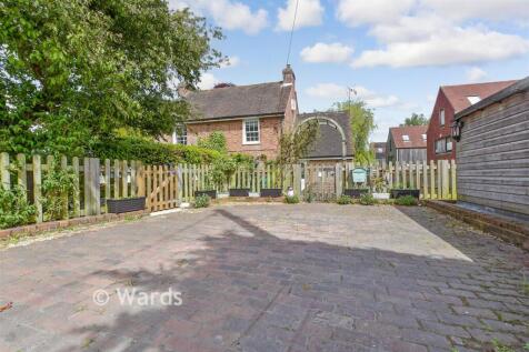 Driveway/Parking