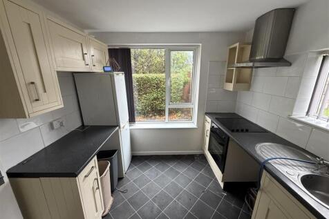 Sundon Road, Houghton Regis, Dunstable photo 3