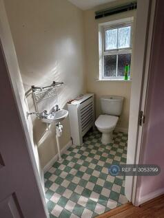 Firs Avenue, Oakham, LE15 photo 4