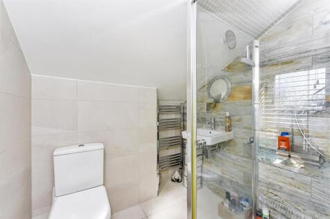 Shower Room.jpg