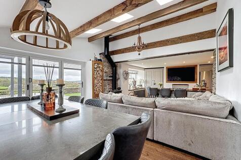 Dining. Living an...