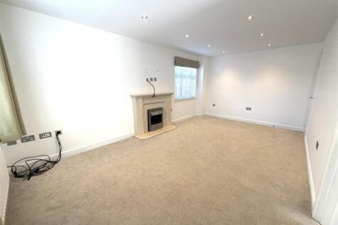 Living Room - 2.jpg