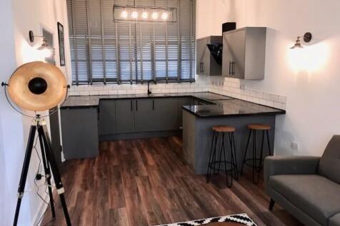 Kitchen Pic 1 (1).jpg