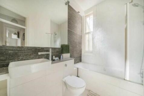 Silver Crescent, LONDON photo 4
