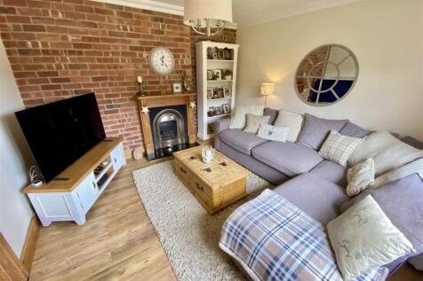 Bramleys Estate Agents - Moor Lane - Gomersal (28)