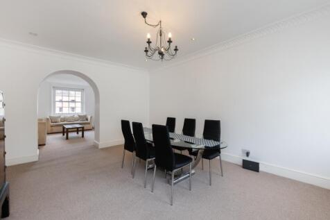 Strathern Place 9...