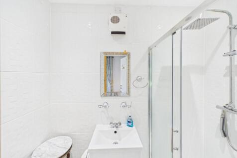 En Suite Shower R...