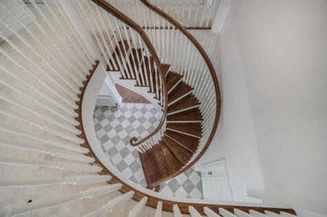 1346732-20-68baf5...