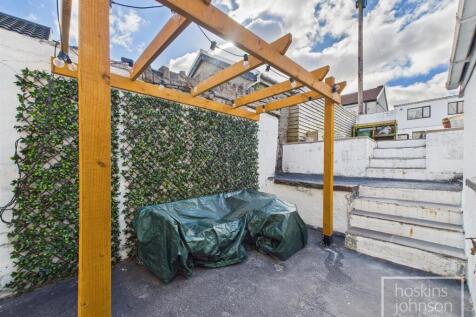 Garden &amp; Parking