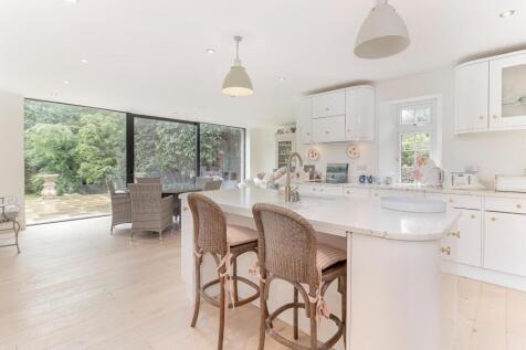 Living Dining Kitchen - B.jpg