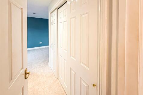 hallway /dressing room