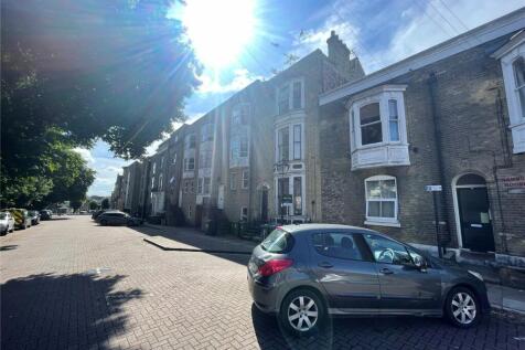 Southampton, SO14 - property photo