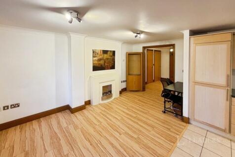 Canute Road, Southampton, Hampshire, SO14 photo 3