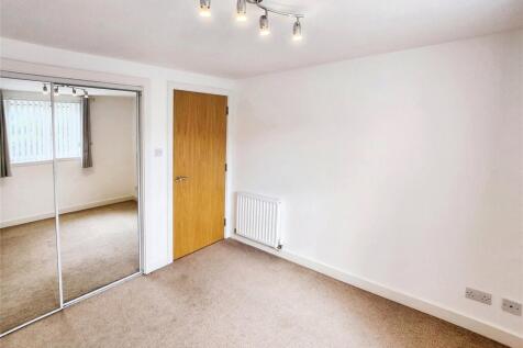 Parkgate, Rosyth, Dunfermline, Fife, KY11 photo 4