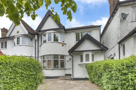 A wonderful ground floor two bed two bath apartme